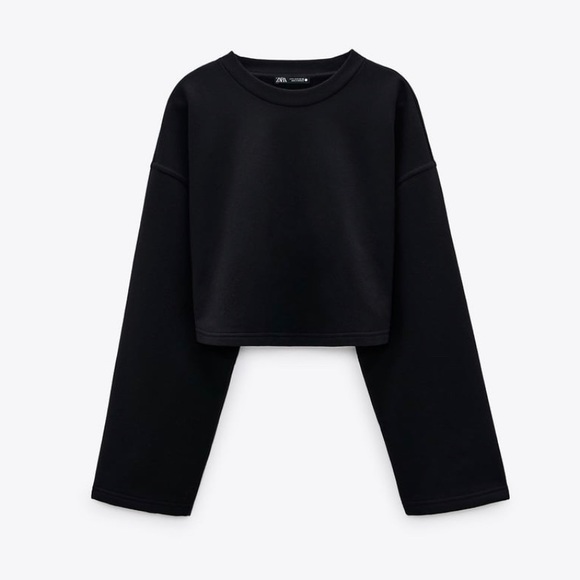 Zara Cropped Long Sleeve Sweatshirt in Black - Picture 4 of 4